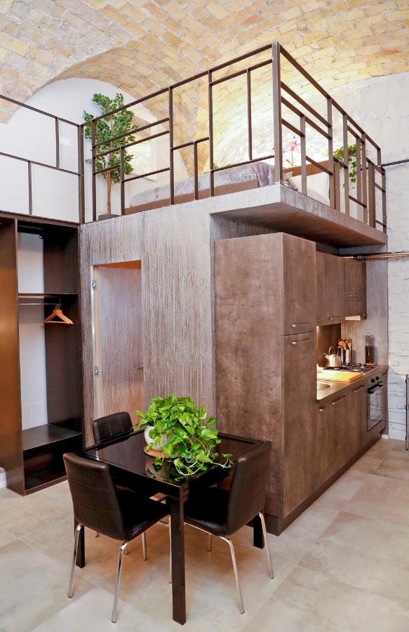 Post Industrial Loft Trastevere - Top Collection Рим Экстерьер фото