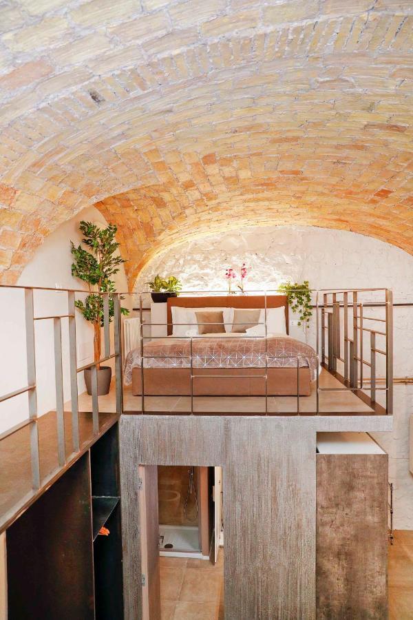 Post Industrial Loft Trastevere - Top Collection Рим Экстерьер фото