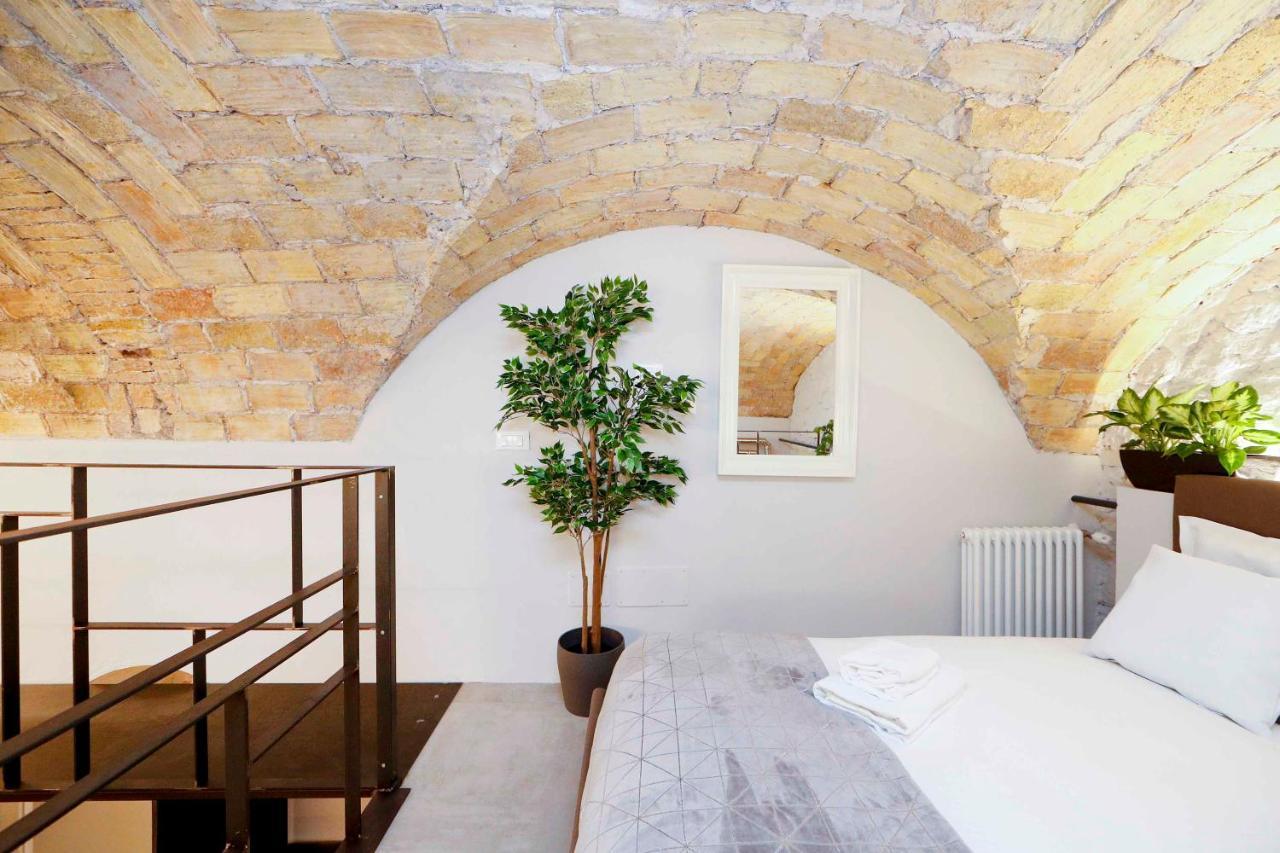 Post Industrial Loft Trastevere - Top Collection Рим Экстерьер фото